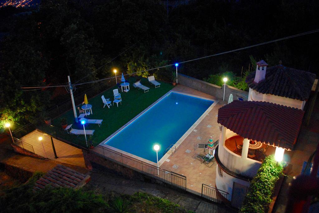 Al Villino Sunshine In Villa Con Piscina Ed Idromassaggio SantʼAlfio Exterior foto